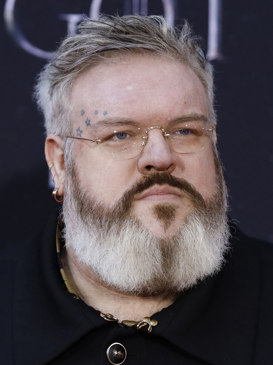 How tall is Kristian Nairn?